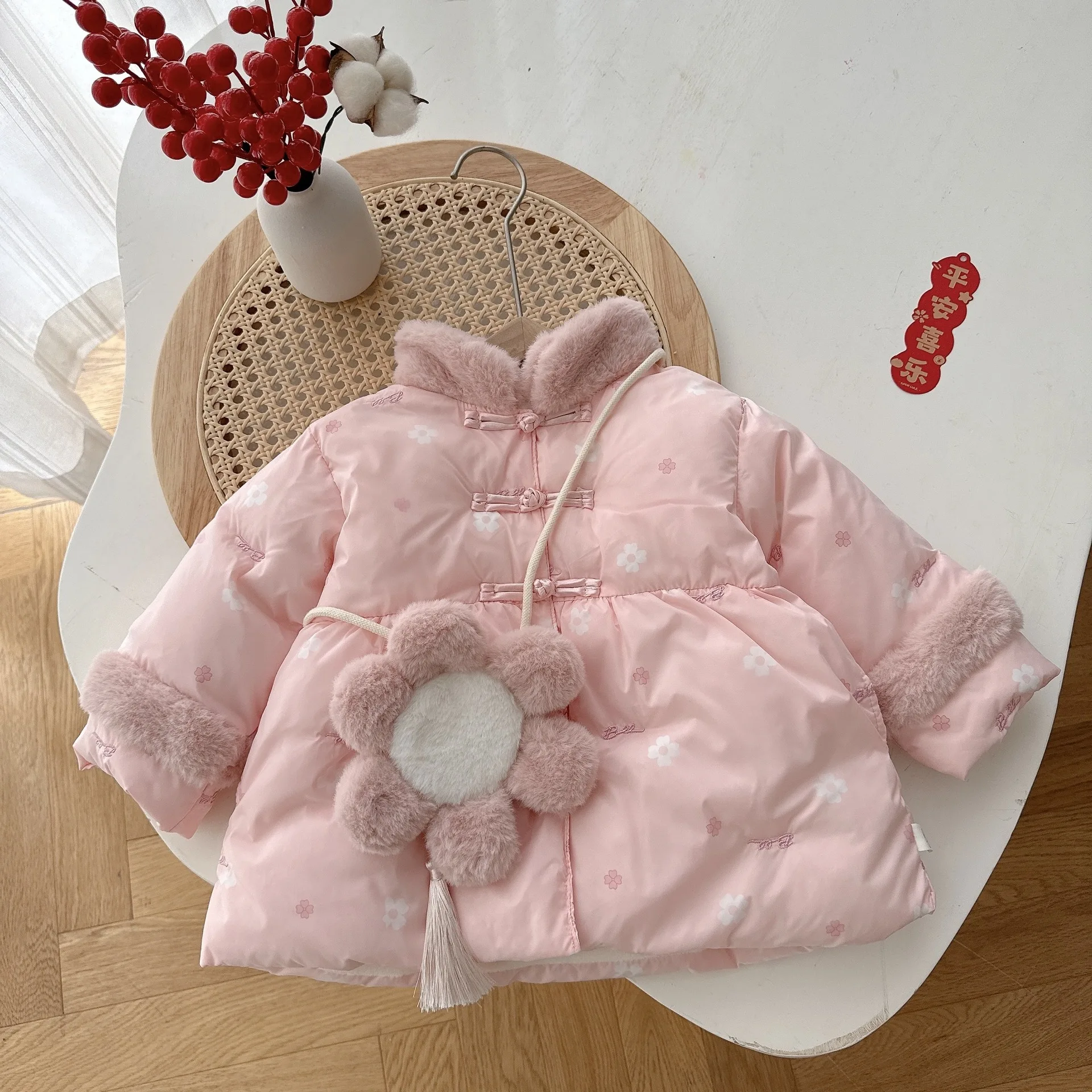 

Китайский новогодний наряд для девочек 0–6 лет, хлопковая стеганая куртка с цветочным принтом, праздничный стиль Ципао