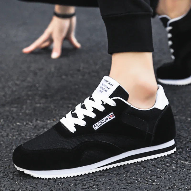 Mesh Casual Shoes for Men in Spring and Summer 2025 Hot Selling Casual Lightweight Sports Shoes Flat Running Shoes Skateboard