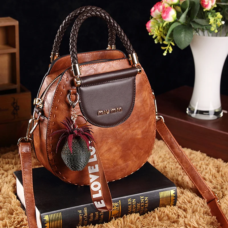 Large Capacity Women\'s Bags, Shoulder Bags, Crossbody Bags, European and American Fashion, Essential Trends, New Trends, 2024