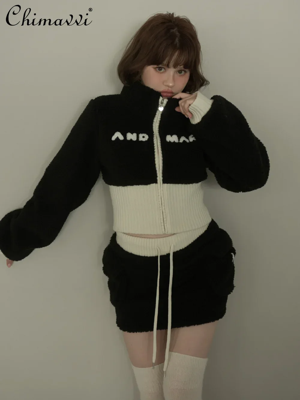 

Зимний японский стиль из овечьей шерсти, женский короткий топ с воротником-стойкой на молнии и высокой талией, карманная юбка, элегантный повседневный женский комплект из 2 предметов