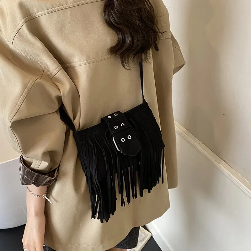 حقيبة كروس نسائية ريترو شرابة عصرية صغيرة مربعة الكتف حقيبة يد متعددة الاستخدامات أنيقة لجميع المناسبات