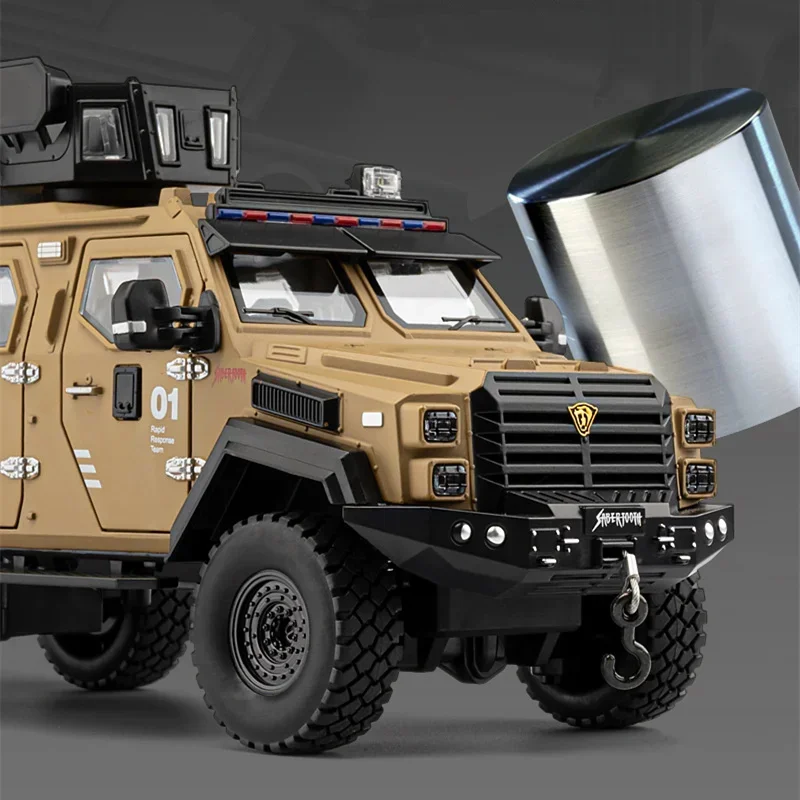 1:24 Sword Toothed Tiger Explosion Proof Car Model Diecast Metal Police Armored Off-road Vehicles Car Model Sound Light Kids Toy