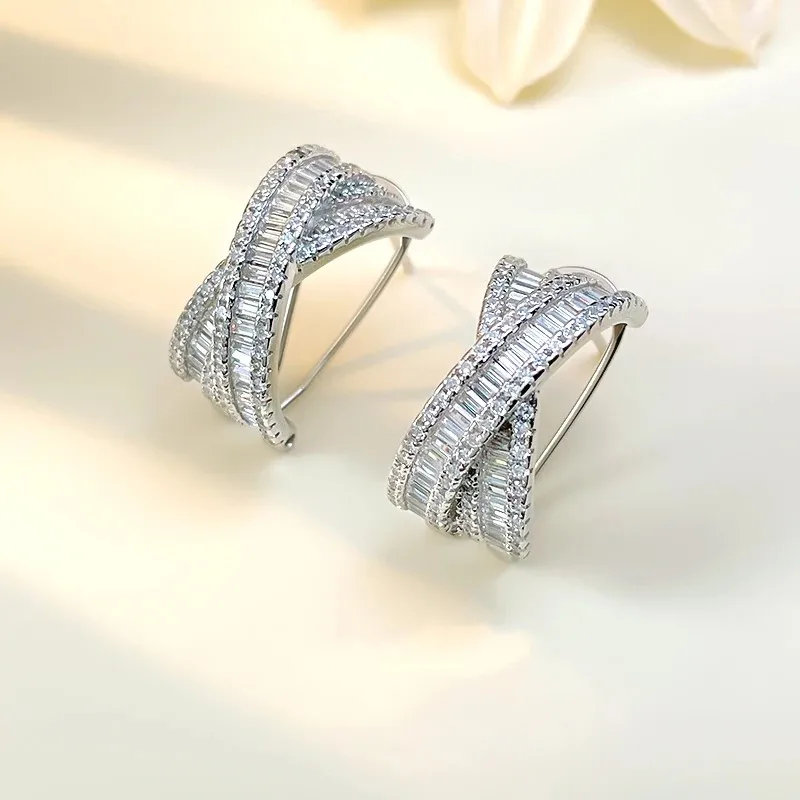 Fashionable and versatile, simple crossover 925 silver personalized earrings embedded with high carbon diamonds for daily use