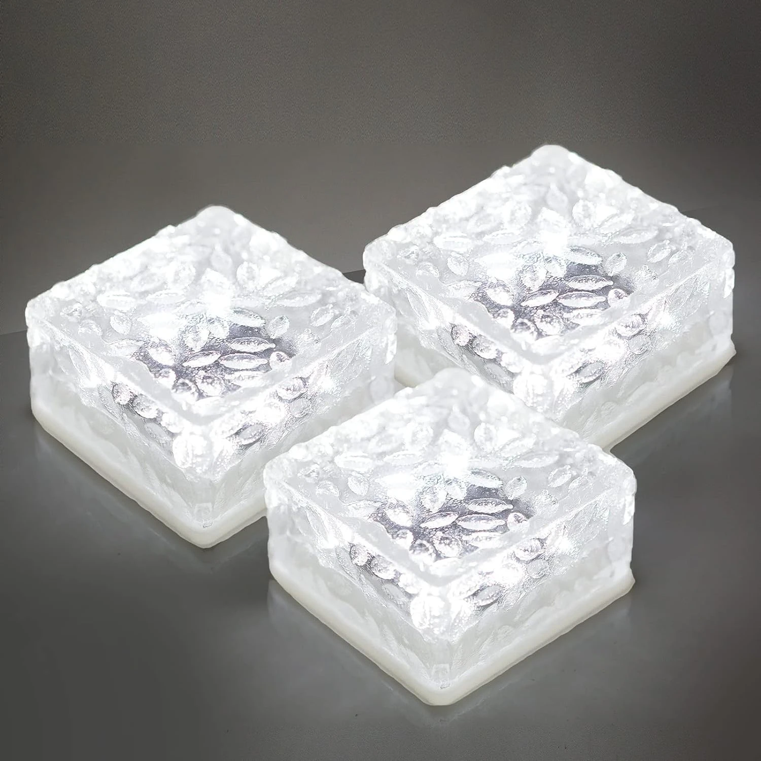 

Осведите свой дом и сад с энергоэффективными, блестящими светодиодными лампами для яркого, более устойчивым окружающим среде.