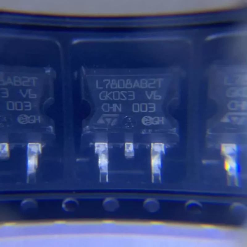 10PCS/L7808ABD2T-TR L7808AB2T TO-263-2 Original Genuine Goods in Stock