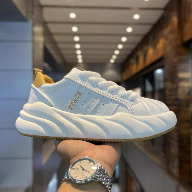 Dad's Shoes Men's 2023 Autumn New Thick Sole Leather Top Trend Versatile Casual Sports Shoes High Elastic Soft Sole Shoes