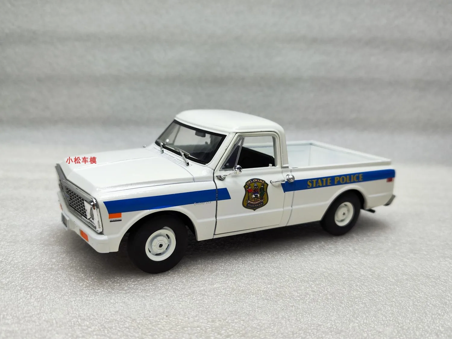 1:24 1972 Chevrolet C-10 High Simulation Alloy Car Model Collectible Toy Gift Souvenir Display Ornament