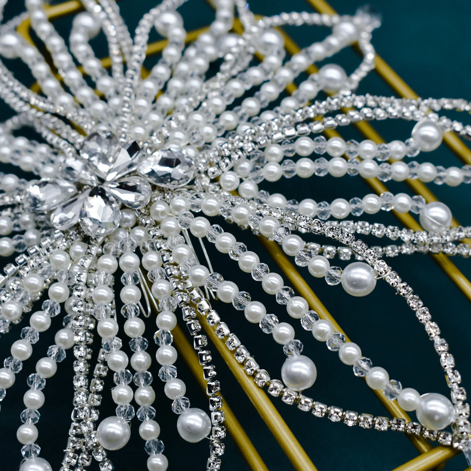 DZ328 بلينغ حجر الراين الزفاف عقال أنيقة الزهور عصابات الشعر الفاخرة تاج أغطية الرأس مطرز اللؤلؤ الزفاف إكسسوارات الشعر #6