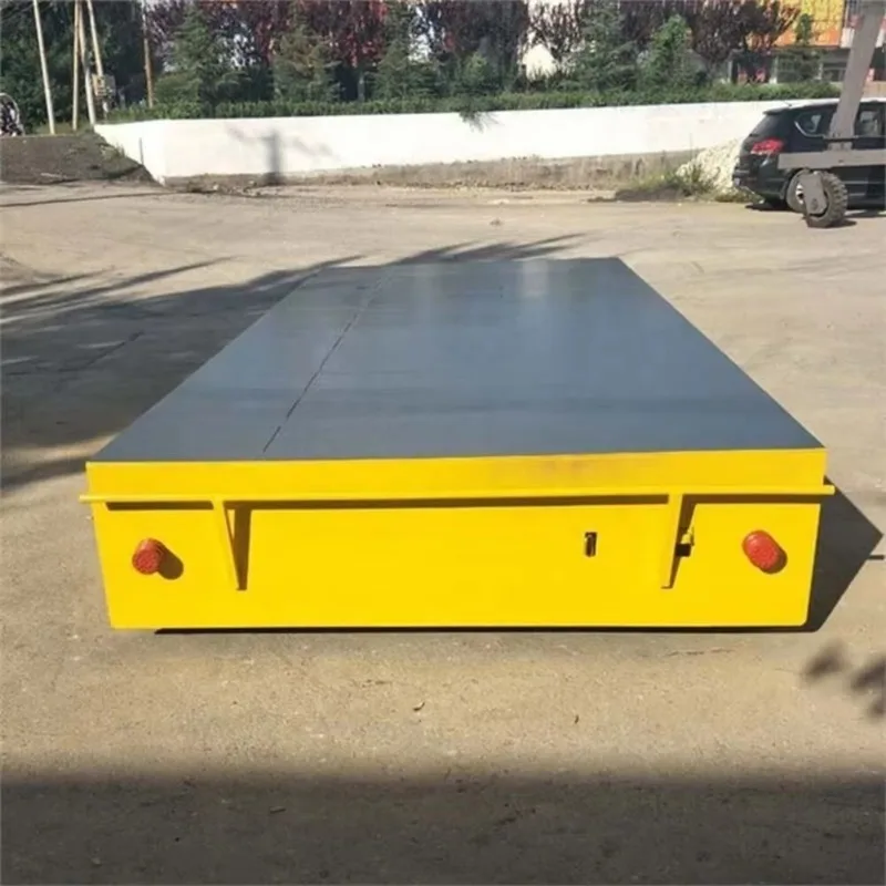 【شعبية】 تسليم الخدمات اللوجستية للمستودعات Agv Cargo لوجستيات المركبات الآلية التحكم عن بعد النقل عربة مسطحة غير مطروقة