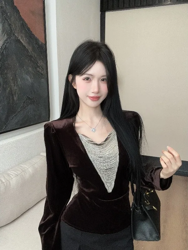 

Элегантная женская облегающая блузка из бархата с длинным рукавом, уникальный V-образный вырез с цепочкой, в стиле Хепберн, для ношения под одеждой