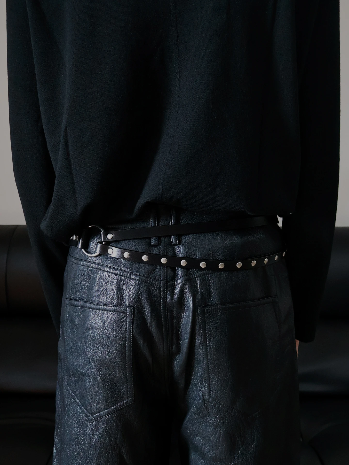 ceinture-en-cuir-a-rivets-de-style-retro-punk-asymetrique-a-double-epaisseur-de-style-neutre-ideale-pour-un-look-hip-hop-streetwear-decontracte-et-tendance-pour-hommes-et-femmes