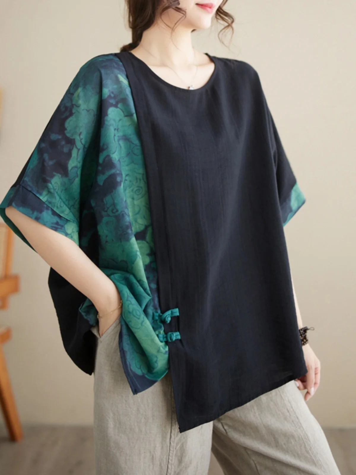 レトロなボタンスプライス花柄コットンリネンTシャツ、大きいサイズ、女性用、丸首、お腹を隠す、スリム効果、アシンメトリー...