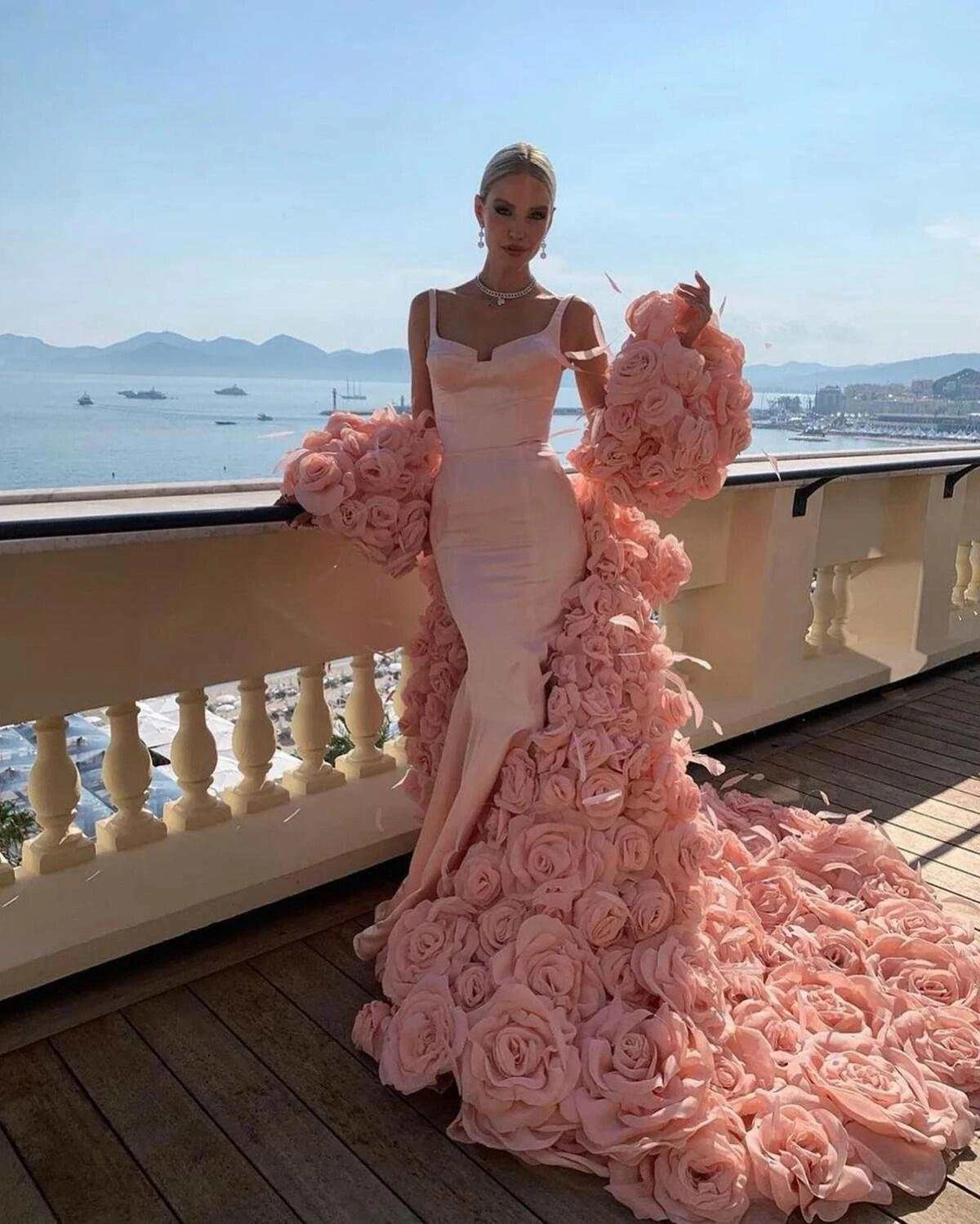 Manual Flowers Mermaid Gown Prom Dresses Satin Sweep Train Popular Celebrity Party Evening Dresses Plus Size Custom Size Color