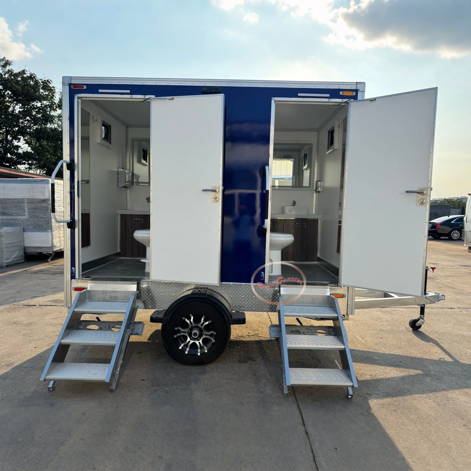 

Customized Design VIP Trailer Toilet with Potable Water Shower Hand Wash Station - Mobile Luxury Restroom Solution