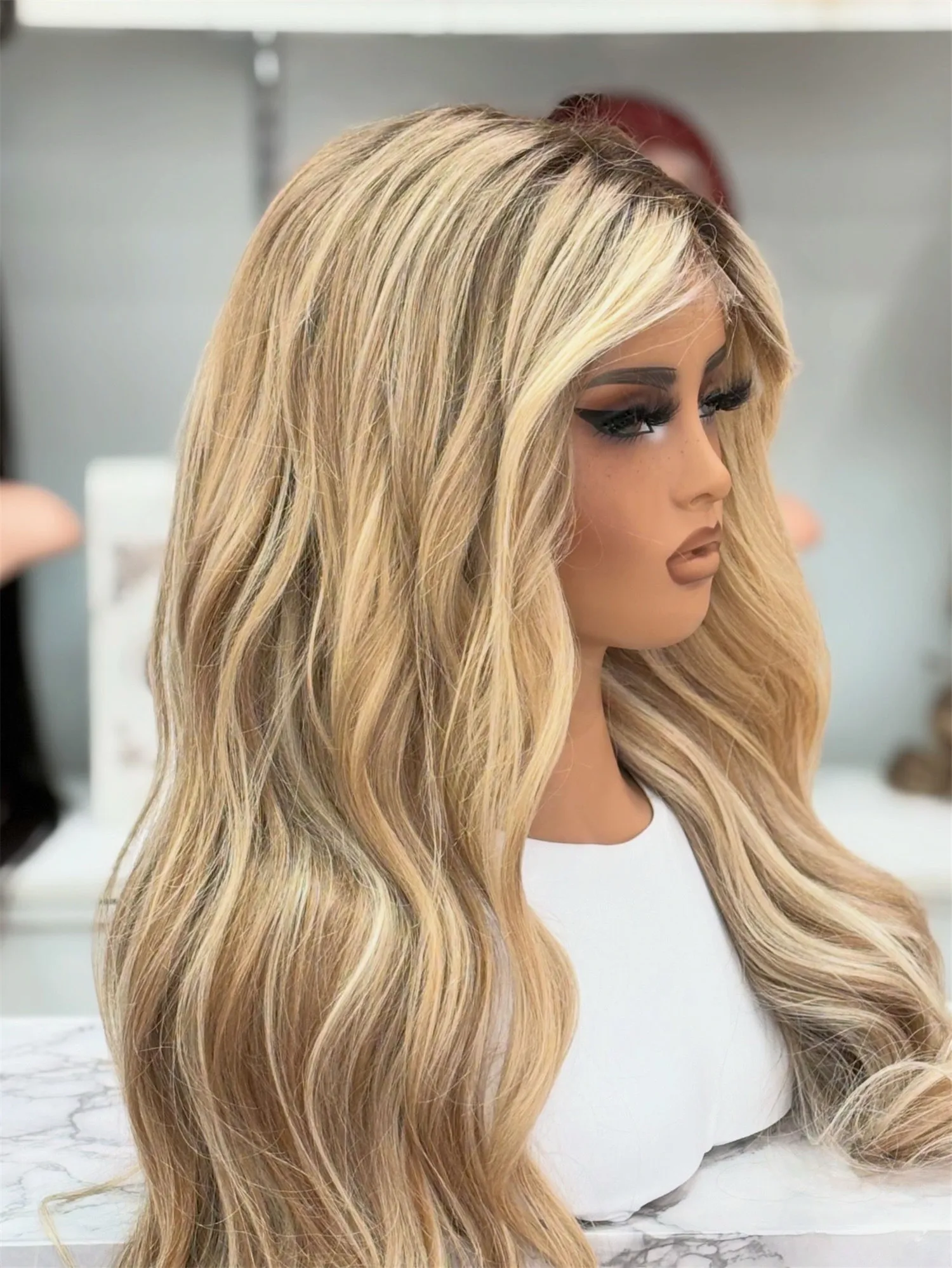 30 Inch Golden Blonde Ombre Natural Synthetic Wig Middle Parting Heat Resistant Fiber Loose Wave Wigs Female Daily Party Used