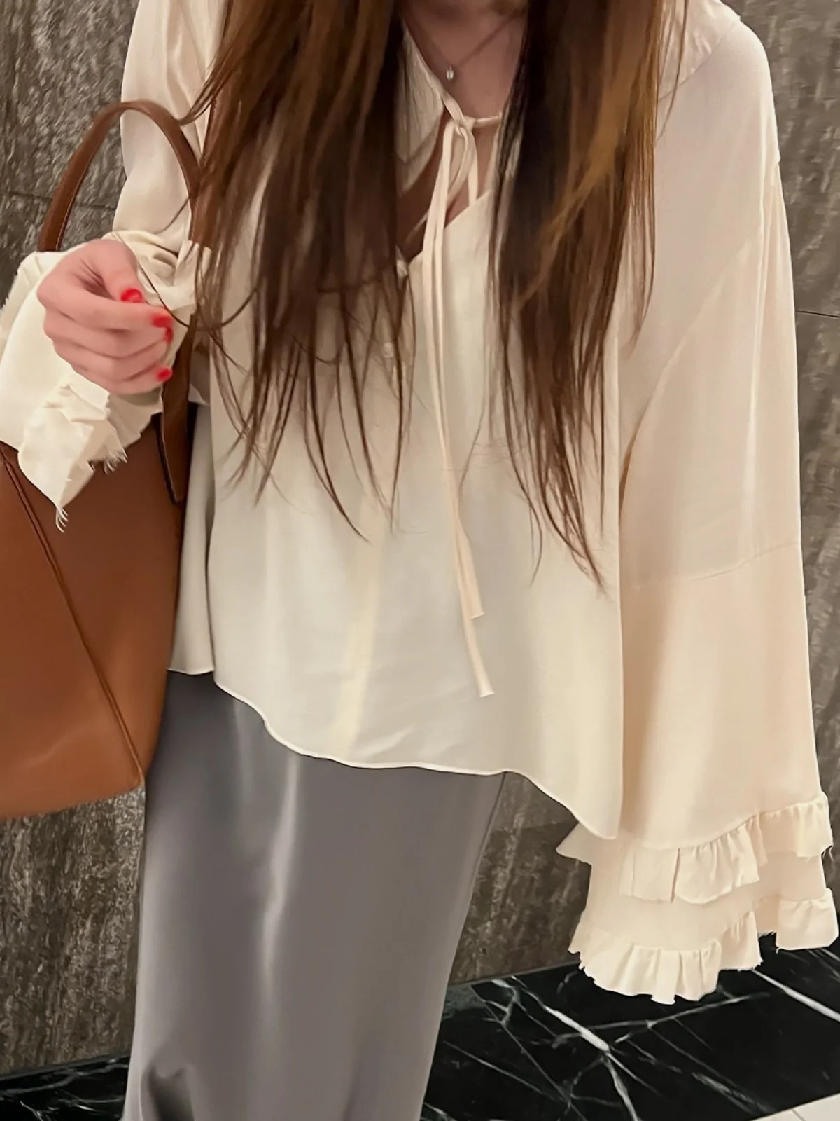 

Chic Loose Women's Long Sve irt Spring 2025 Design Sensation Belted Bell Bot Commute Sle Korean Version ort Length