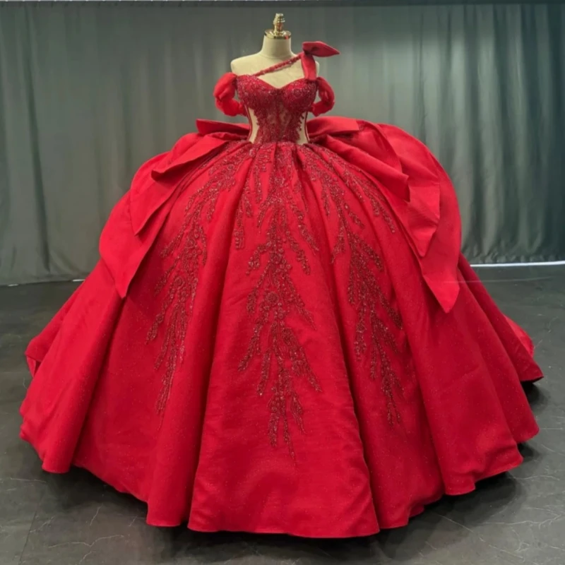 

Красное блестящее бальное платье Quinceanera Платья с открытыми плечами Аппликация с блестками и бантом Корсет с бисером Тюлевое вечерние платье на день рождения Sweet 16