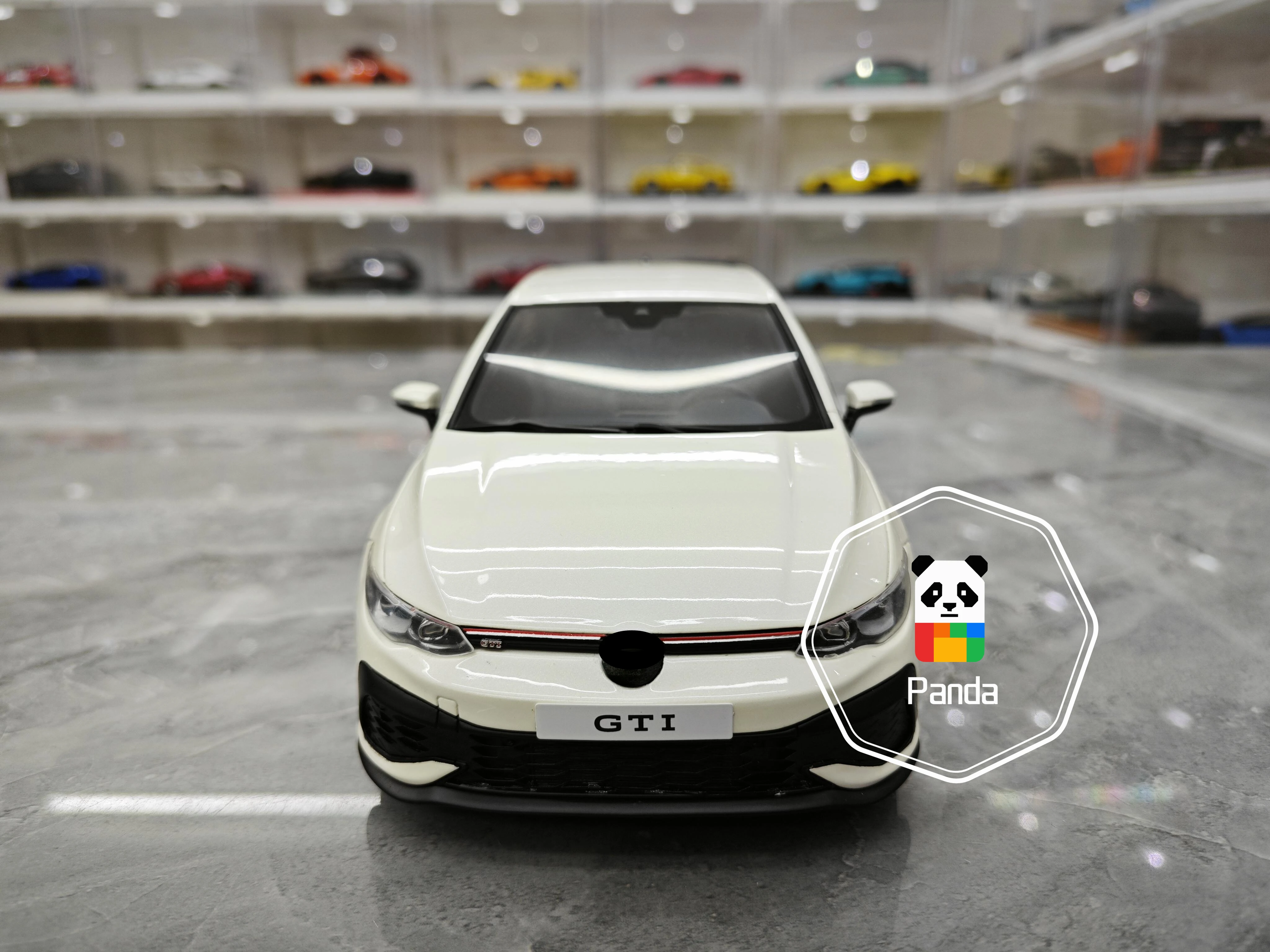 OTTO 1/18 VW GOLF VIII GOLF VIII GTI simulation resin can not open the door car model collectible ornaments