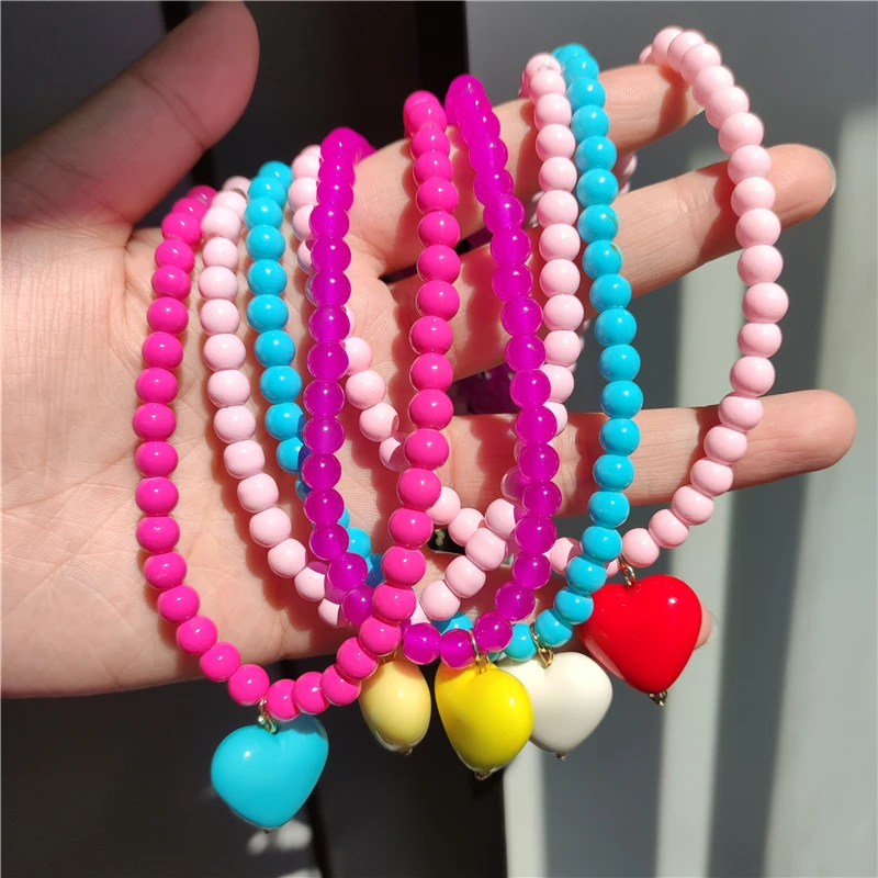 HANGZHI كاندي اللون القلب قلادة مطرز سلسلة لطيف الرجعية قلادة للنساء الفتيات العصرية المختنق الترقوة سلاسل القلائد