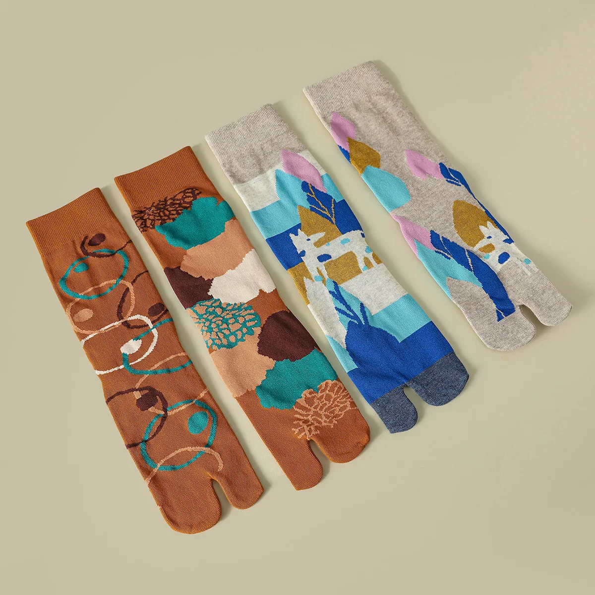 

1 Pair Women Colorful Jacquard Split Toe Socks Funny Cute Two Finger Toe Socks Japanese Harajuku Crew AB Tabi Socks Female