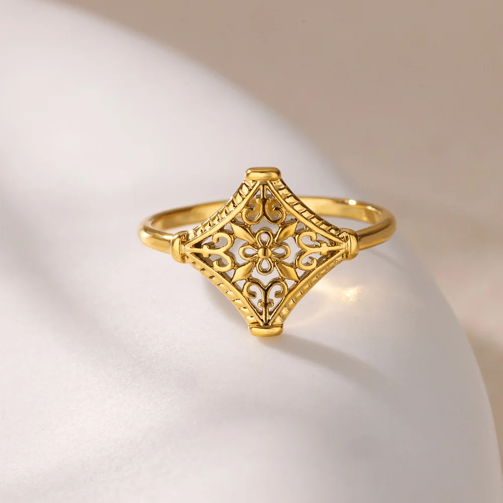 Vintage Four-Leaf Clover Openwork Women's Rings Gold-Plated Stainless Steel Zirconia  Anniversary Jewelry Ring Gift