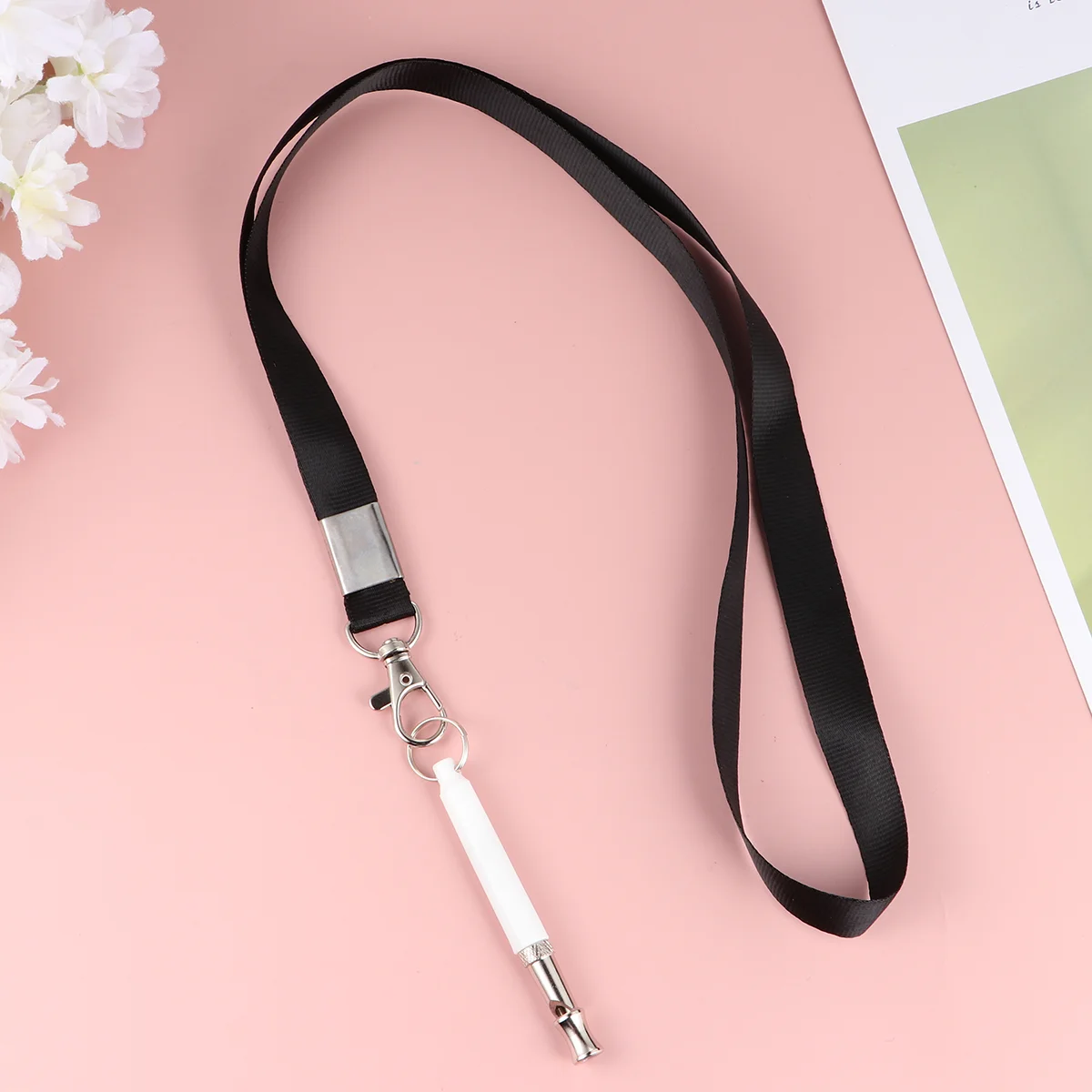 

2pcs Dog Training Whistle Creative Puppy Whistle With Hanging Rope (White) Dog Barking Whistle