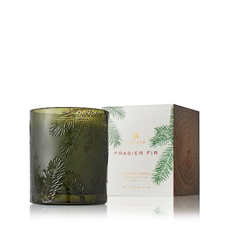 

Ароматическая свеча Frasier Fir - в формованной зеленой стеклянной банке с дизайном в виде сосновых иголок - зимние подарки-свечи для женщин и мужчин - свежий аромат для дома