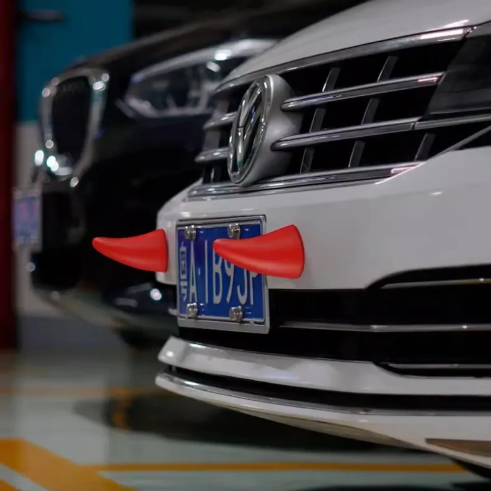 1/2 قطعة ديكور سقف السيارة ملصقات سيارة ستيريو ثلاثية الأبعاد ملصقات قرن الشيطان الإبداعية اللطيفة