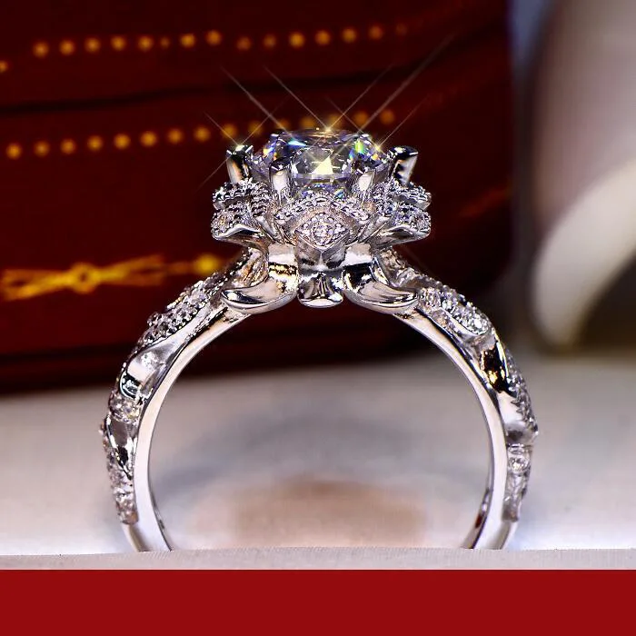Hollow Flower Star S925 Sterling Silver Ring 1 Carat Zircon Ring Set with Mozambican Diamonds Romantic Engagement Ring for Women