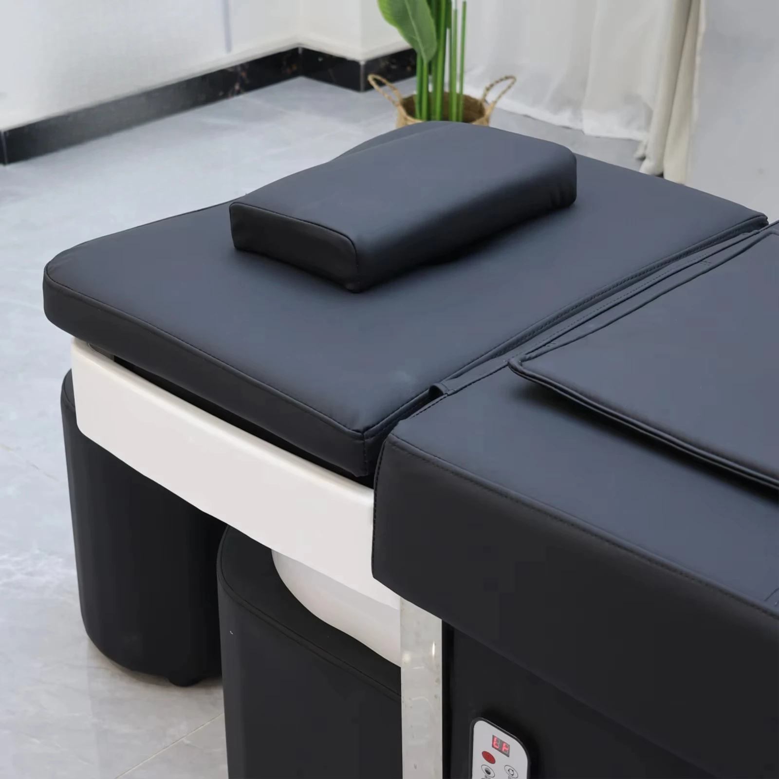 Washing Massage Head Spa Professional Modern Design Salon Shampoo Bed Ceramic Hair Basin Ready Ship for Bathroom Application