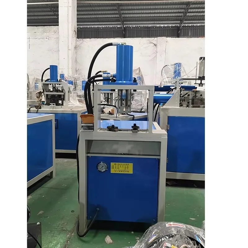 

Steel Tube Hole Square Punch Hydraulic Pipe Punching Machine 90 Degree Steel Pipe Hole Cutting Machine