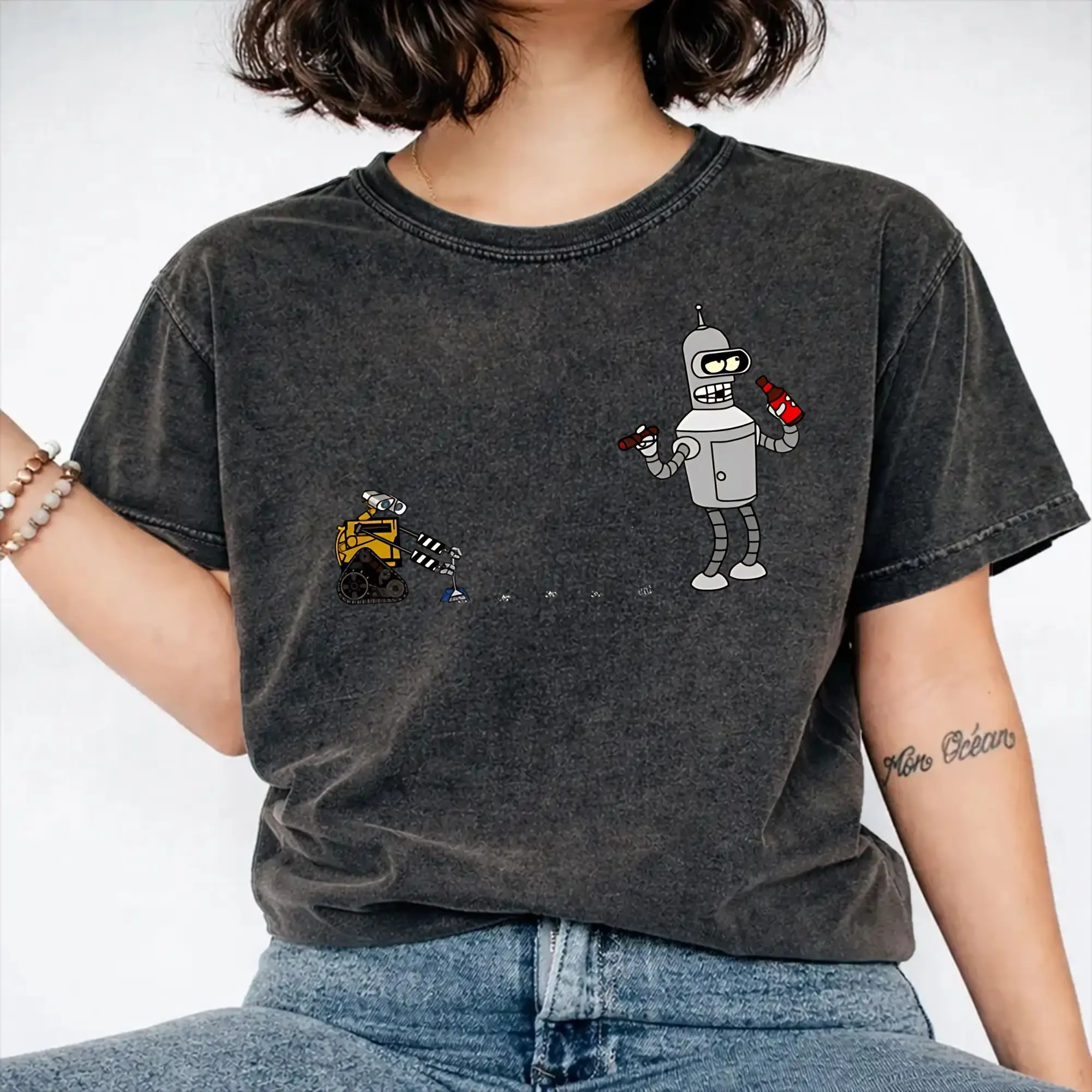 Futuramas Benders with Wall-E Cleaning Up His Mess Accessories Washed T Shirts for Men Women Streetwear Hip Hop T-Shirts