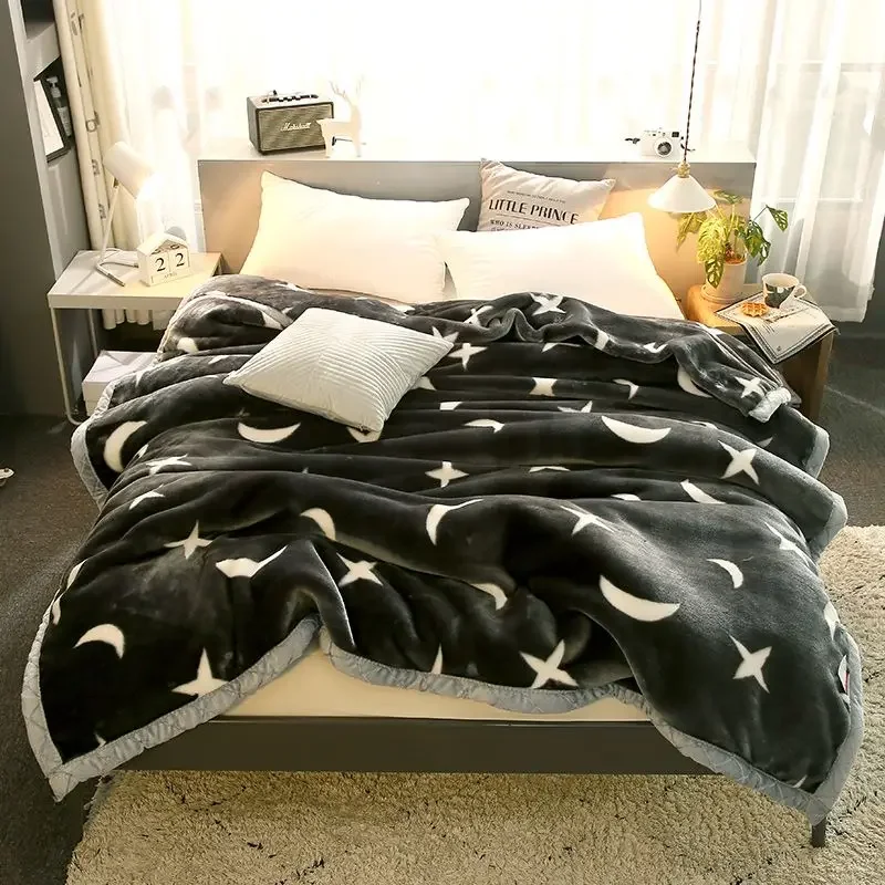 Simple Star Moon Pattern Sofa Blanket Thickened Coral Fleece Warm Bedding Double Layer Machine Washable Multi Purpose Blankets
