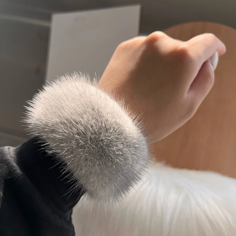 2024 New Style mink Fur Cuff Arm Warmer Lady Bracelet Real Fur Wristband Glove High Quality Fox fur Cuffs Hot Sale Wrist Warmer