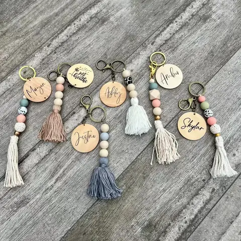2025 Custom simple wooden beads string tassel keychain pendant silicone beads handmade bag decoration mother's day gift