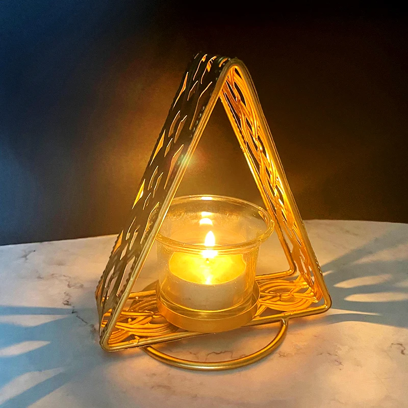 1pc Hollow Out Heart Shaped Candlestick Elliptic Triangle Candle Holder Retro Metal Candle Stand Home Decoration Photo Props