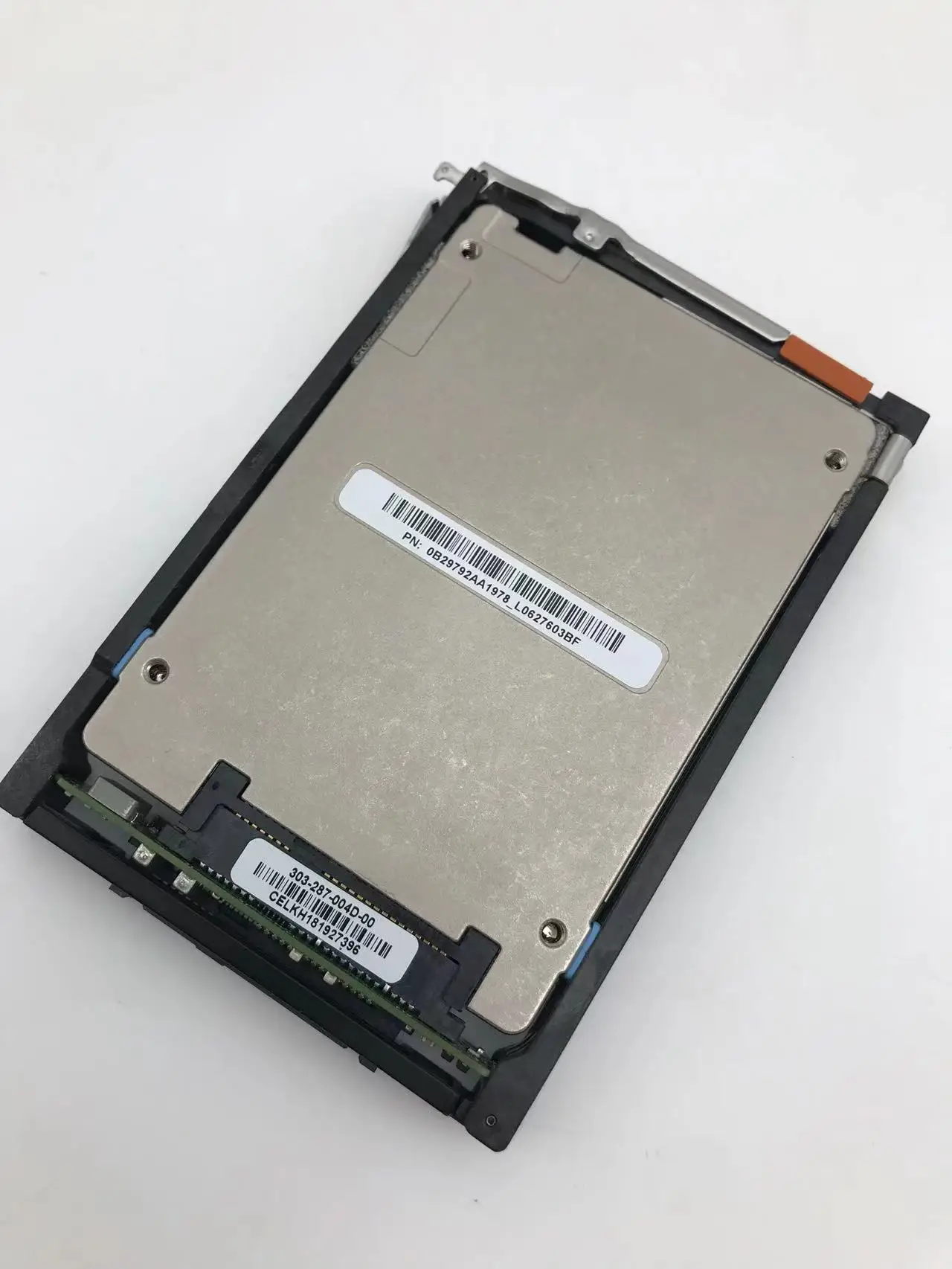 For EMC 005051591 D3-2S12FX-800 800G SSD Unity 300 400 500 600 ssd 800GB