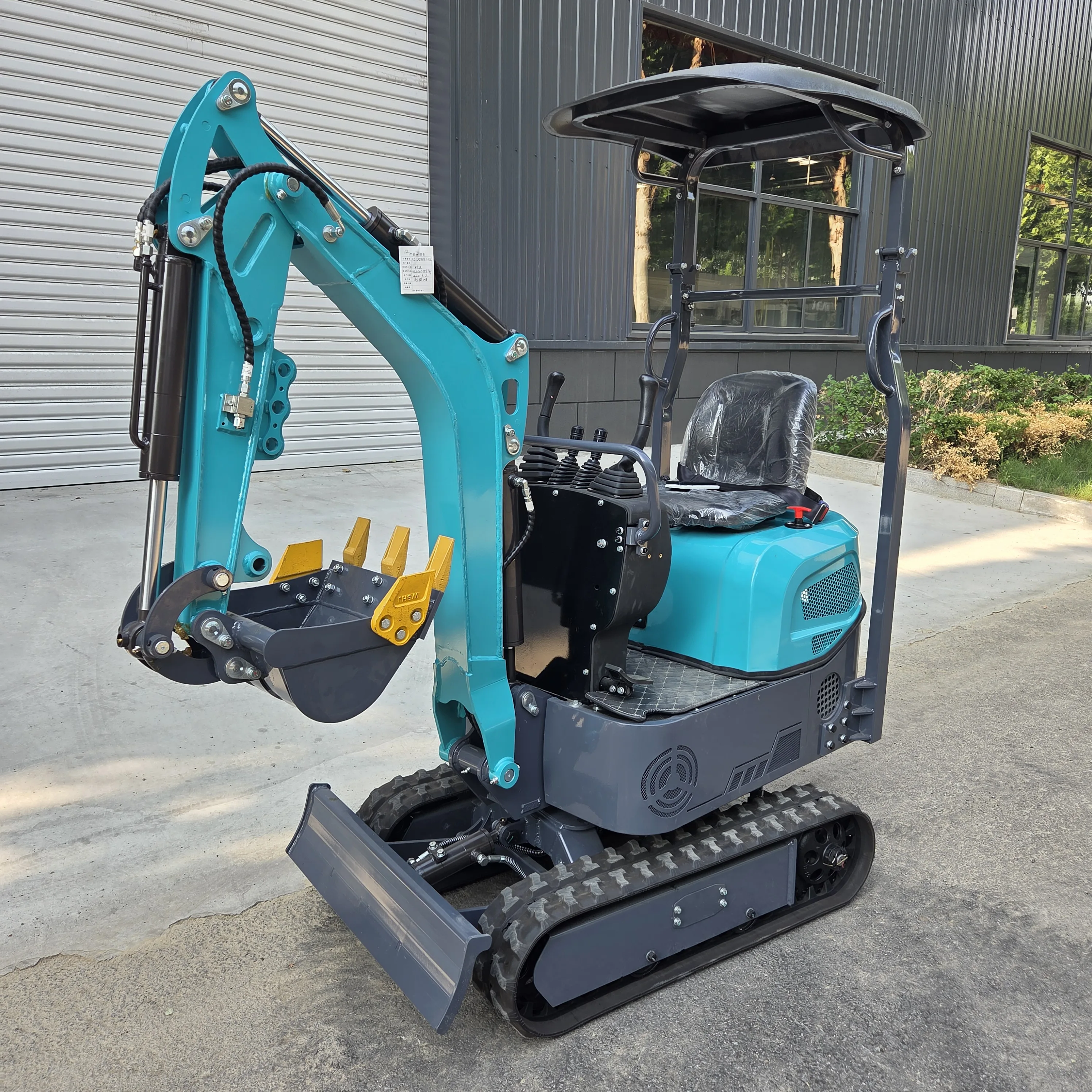 Прочный мини-экскаватор ZONAWELL ZNW 12, 55 °   Боковые качели, работает с несколькими насадками для многопромышленных применения