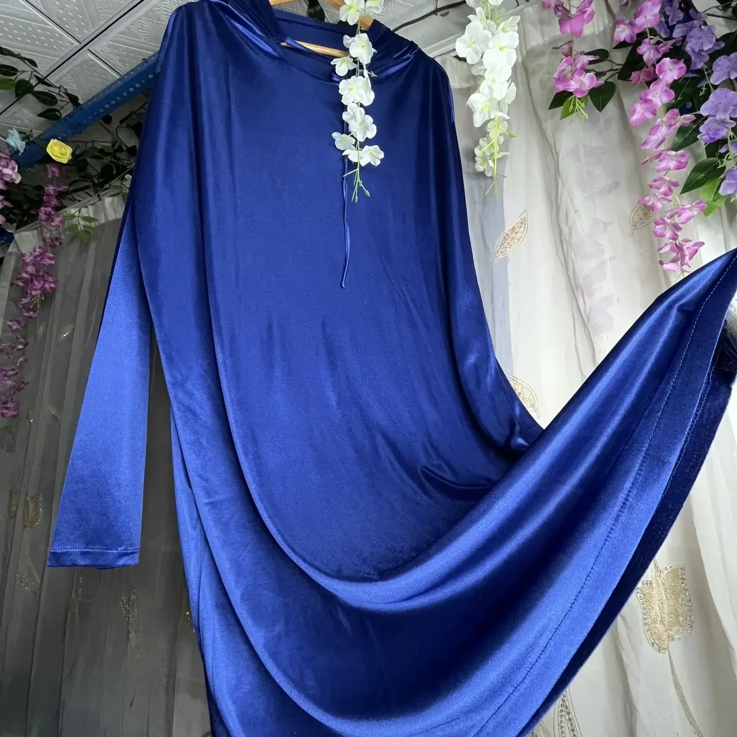 

Glossy Hoodie Sexy Men Satin Plus Size Sleeping Robe Women Batwing Sleeve Loose Night Long Dress