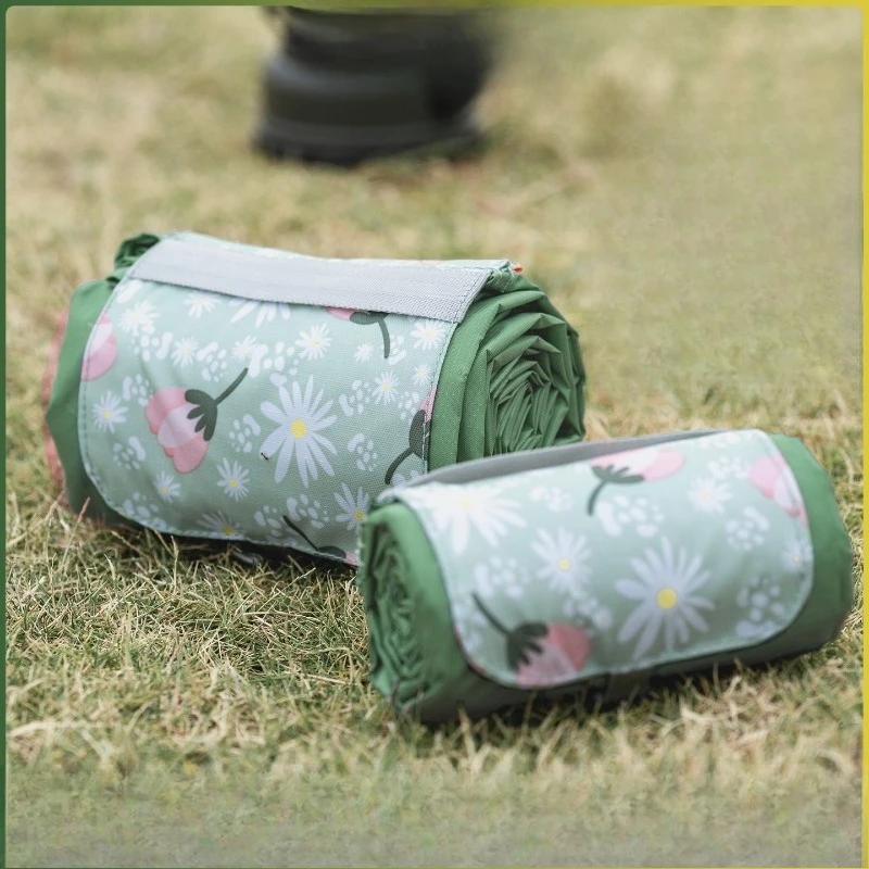 

Outdoor portable mini picnic mat, moisture-proof mat, waterproof camping light floor mat