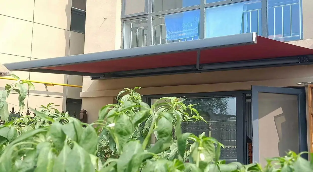 Remote Controlled Retractable Awning Outdoor Terrace Garden Sunshade Awnings Suitable Garden Retractable Waterproof Sunshades