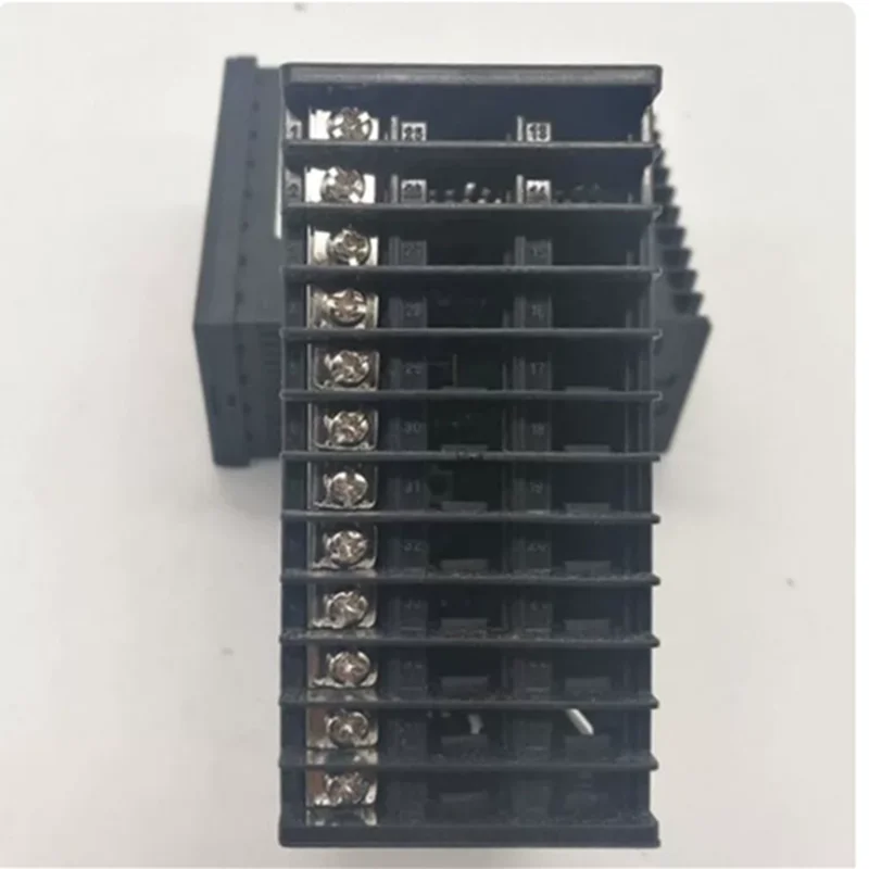 type temperature controller thermostat CH402  temperature controller K input SSR outpuit