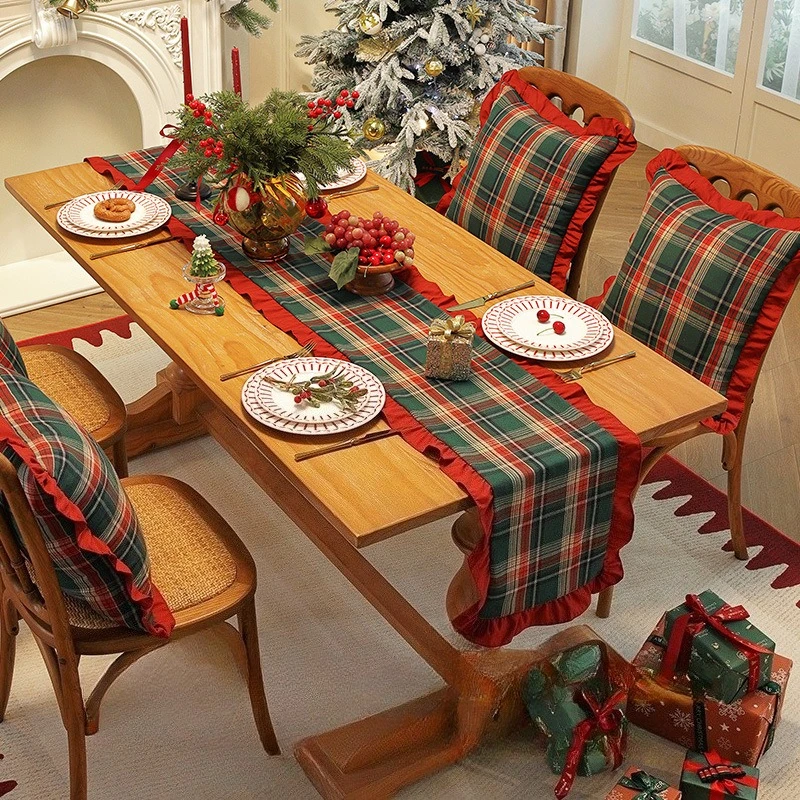 Hot selling retro checkered red table flag home decoration tea table towel holiday dining table Christmas table flag long cloth