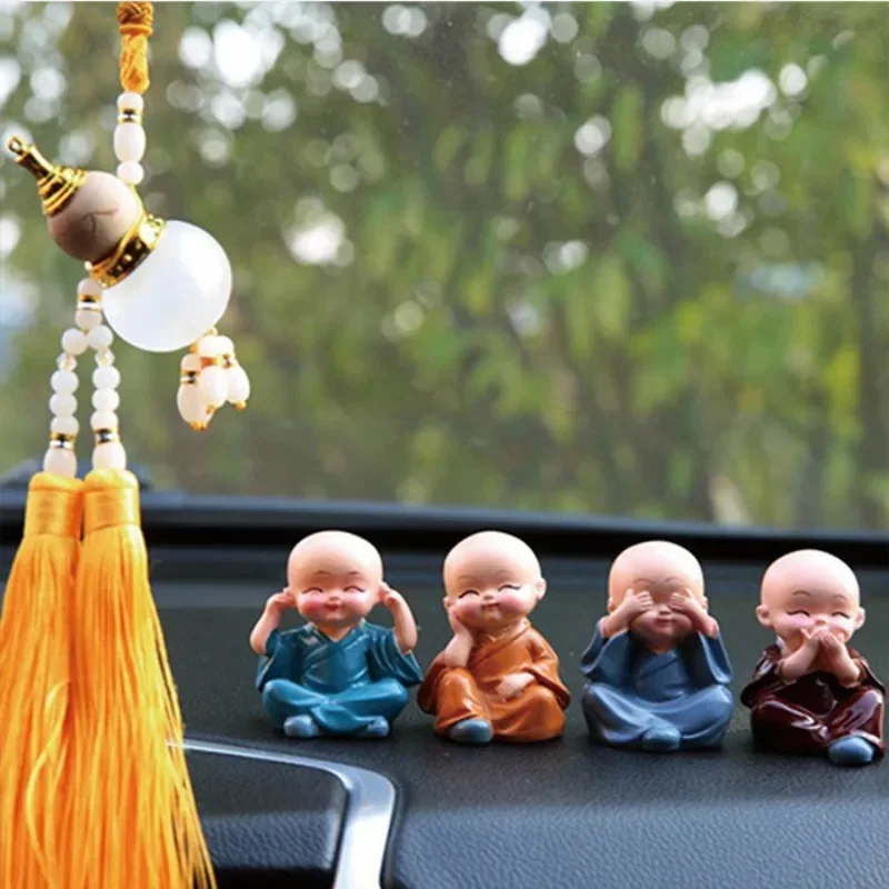 

1 set Resin Crafts Gift Lovely Little Monk Sculptures Cute Monks Buddha Statues Creative Buddha Dolls Table Car Decoration