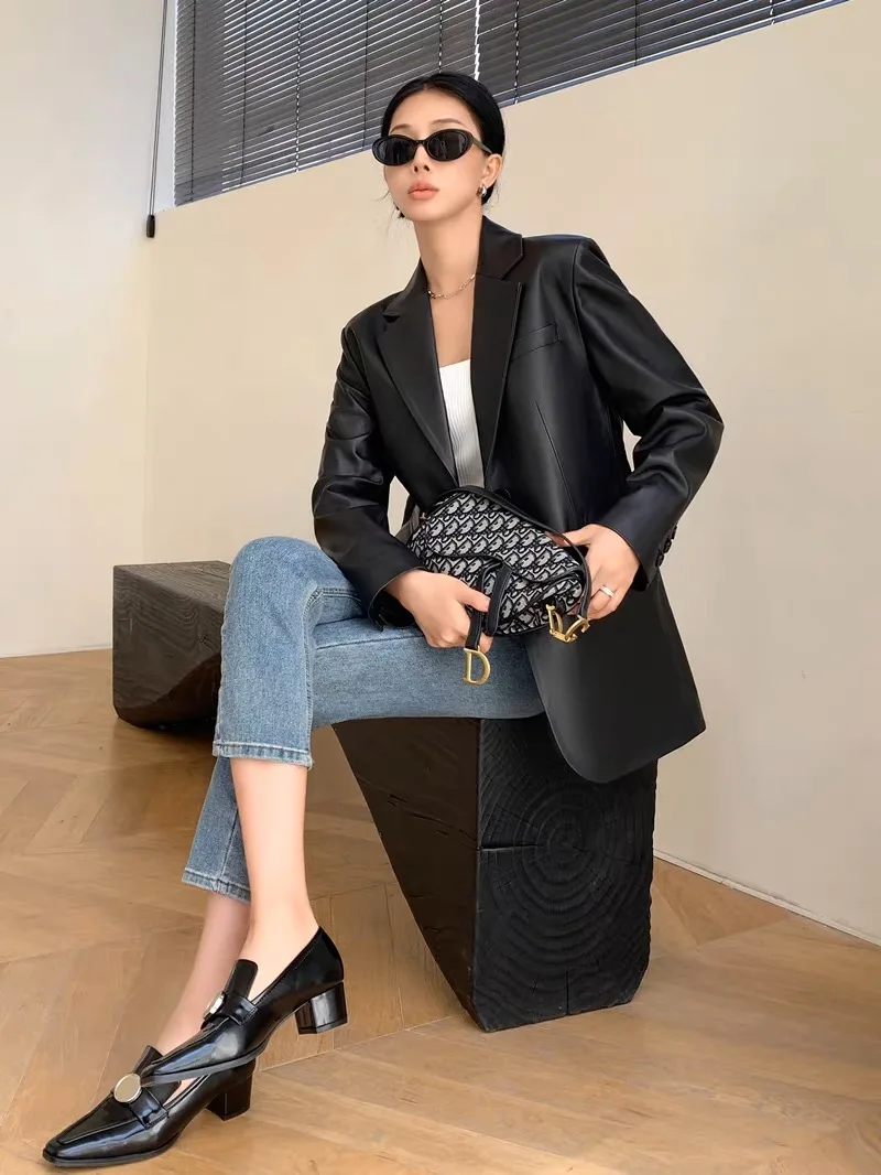 2025 Autunno Giacca da donna oversize in vera pelle Donna 100% pelle di pecora Retro Marrone Spalla larga Cappotto da abito Streetwear Blazer