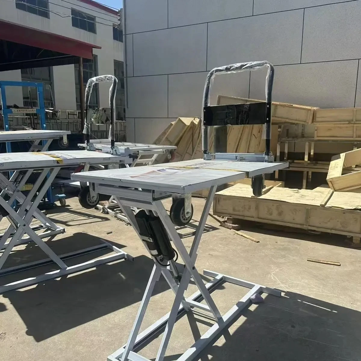 Hand Pushed Electric Vehicle Handling Shopping Electric Transport Truck Small Vehicle-Mounted Lifting Platform Workshop-