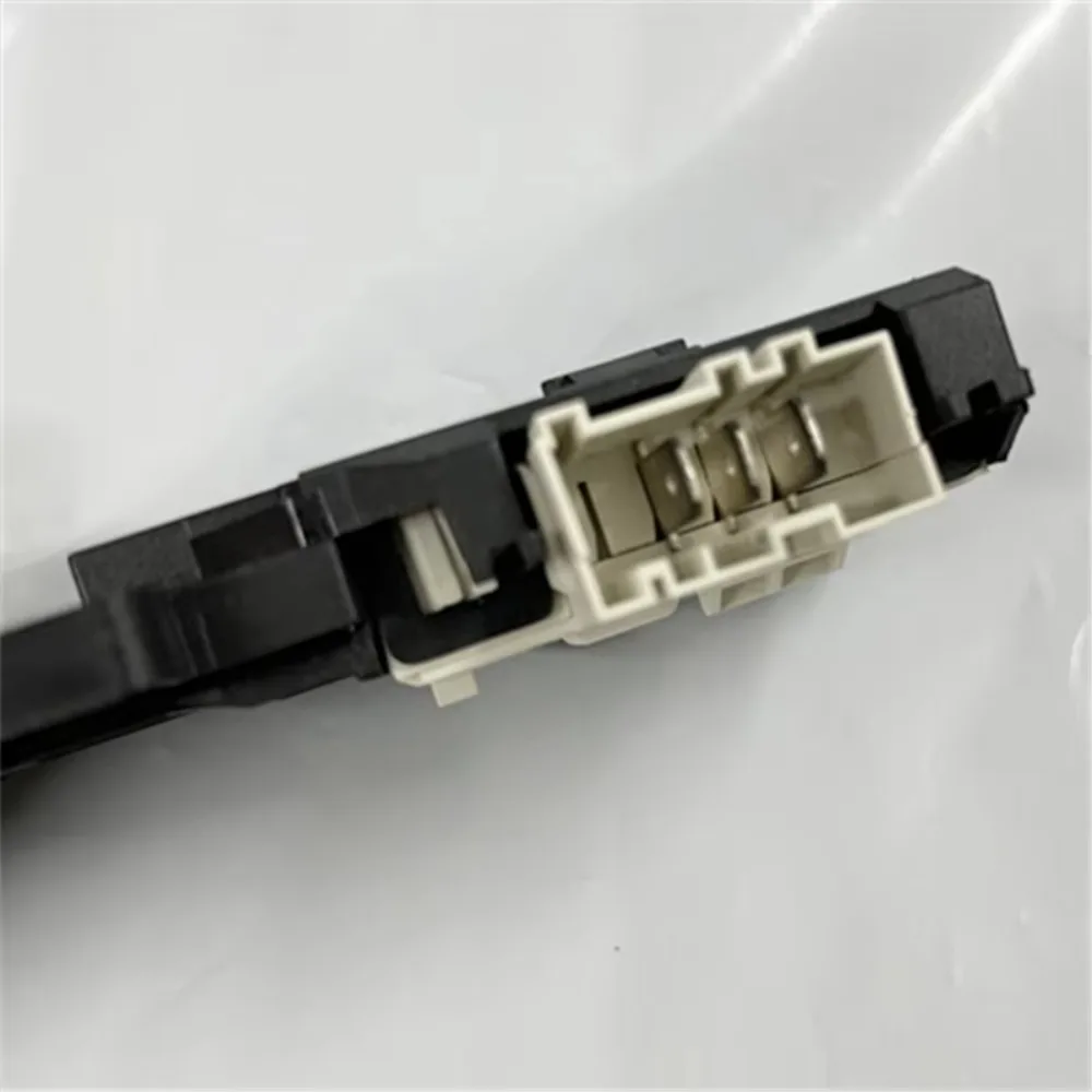 Suitable for ZANUSSI Electrolux drum washing machine door lock micro-delay door switch ZWH7120P DA05651