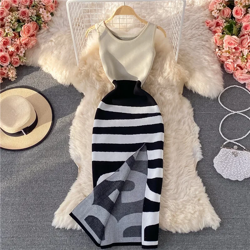 Vintage Striped Knitting Dress Women Elegant O-neck Sleeveless Slim Fit Bodycon Midi Dress Sexy Split Party Dress Summer Clothes