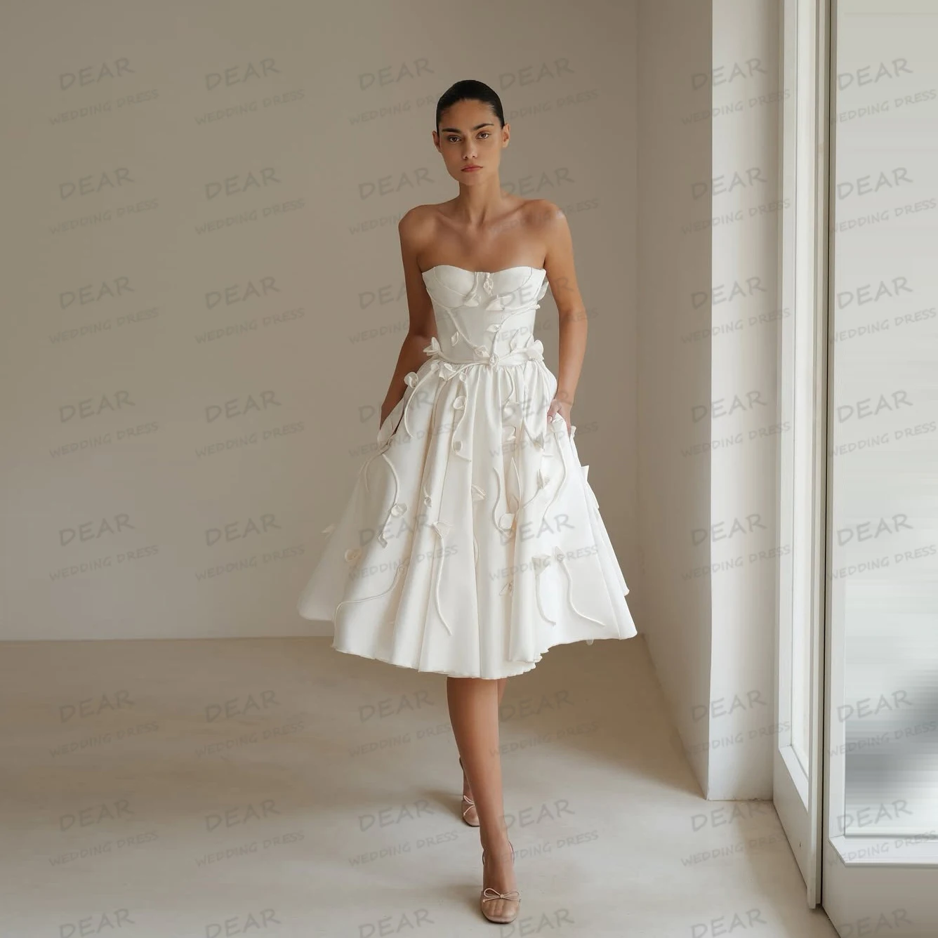 

Simple Short Sexy Wedding Dresses Women's A Line Sleeveless Sweetheart Princess Bride Gowns Satin Vestidos De Novia Customized