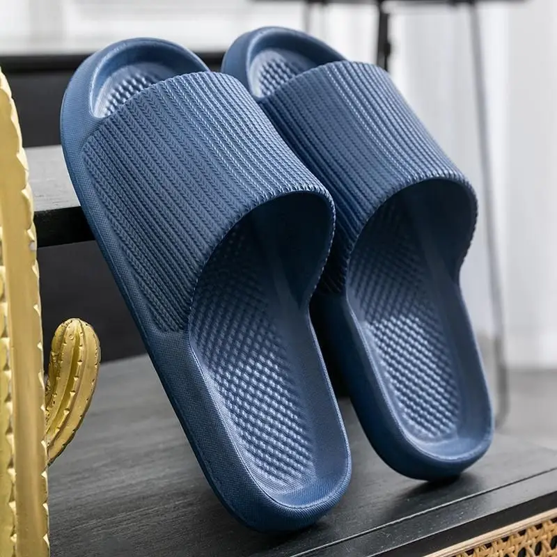 Dicke Plattform Badezimmer Hause Hausschuhe Frauen Mode Weiche Sohle EVA Innen Rutschen Frau Sandalen 2024 Sommer Nicht-slip Flip-flops